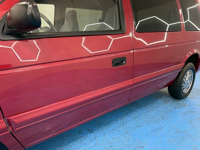 Dodge-Caravan-1995-Mini-Passenger-Van-22