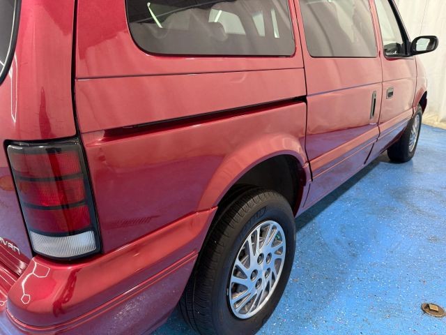 Dodge-Caravan-1995-Mini-Passenger-Van-25
