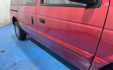 Dodge-Caravan-1995-Mini-Passenger-Van-26