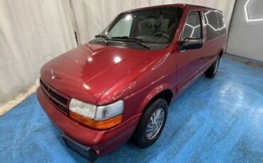 Dodge-Caravan-1995-Mini-Passenger-Van-3