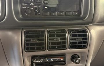 Dodge-Caravan-1995-Mini-Passenger-Van-33