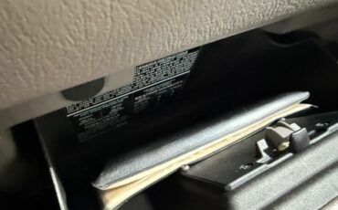 Dodge-Caravan-1995-Mini-Passenger-Van-35