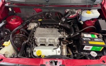 Dodge-Caravan-1995-Mini-Passenger-Van-36