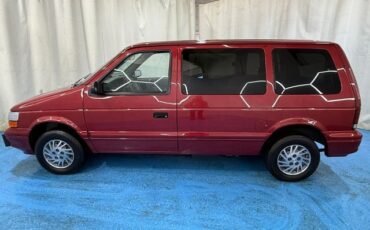 Dodge-Caravan-1995-Mini-Passenger-Van-4