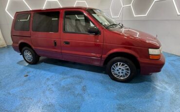 Dodge-Caravan-1995-Mini-Passenger-Van-9