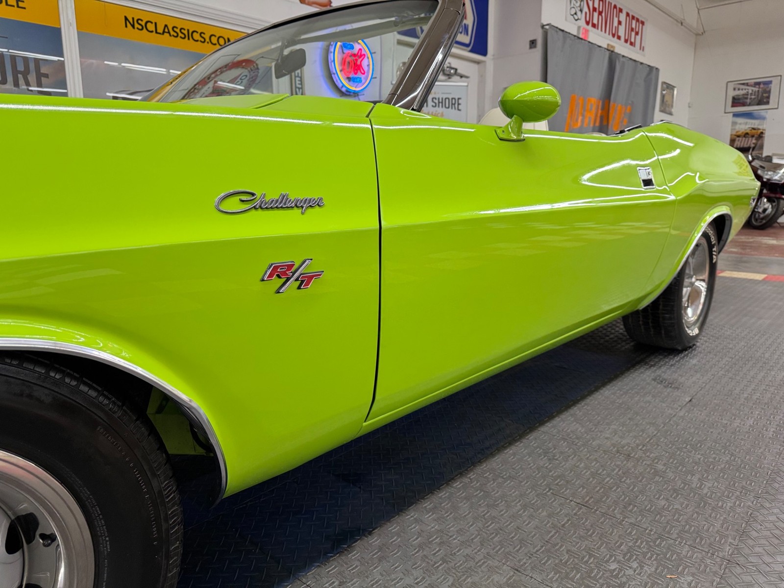 Dodge-Challenger-1970-24