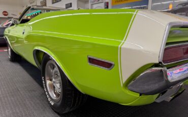 Dodge-Challenger-1970-26