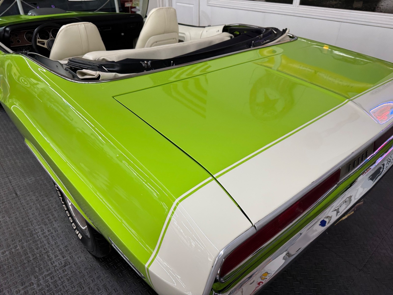 Dodge-Challenger-1970-30