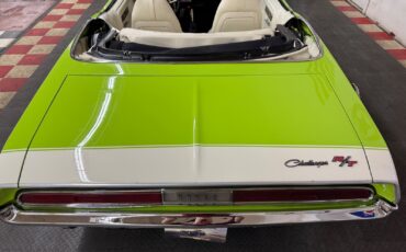 Dodge-Challenger-1970-33