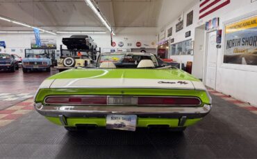 Dodge-Challenger-1970-8