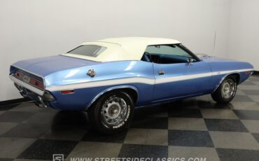 Dodge-Challenger-1970-Blue-Blue-10