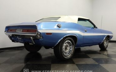 Dodge-Challenger-1970-Blue-Blue-11