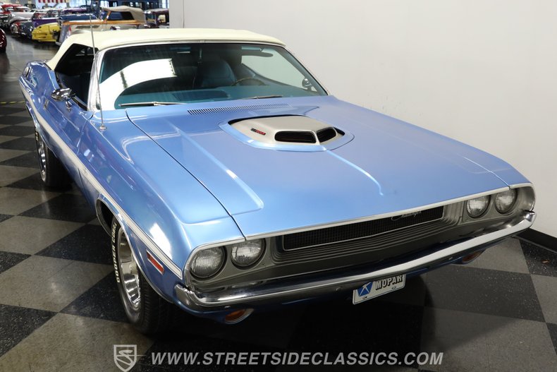 Dodge-Challenger-1970-Blue-Blue-18