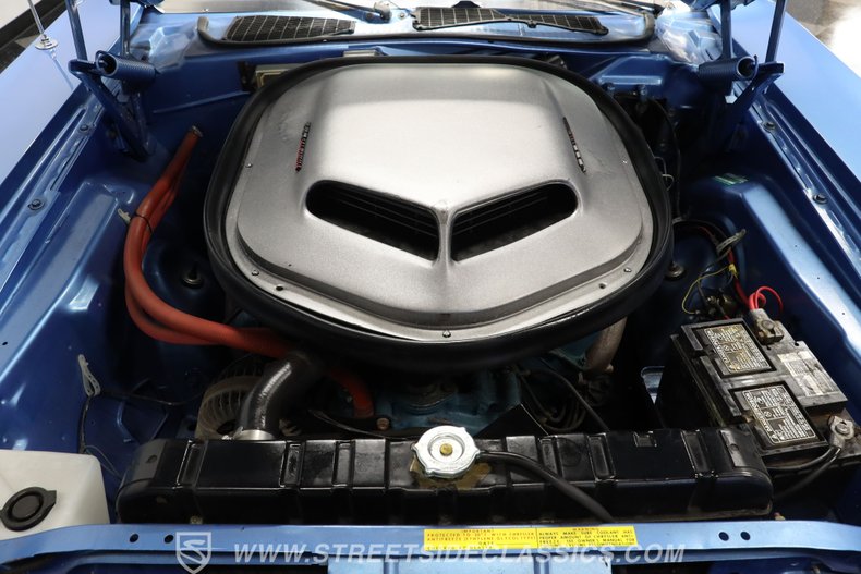 Dodge-Challenger-1970-Blue-Blue-2