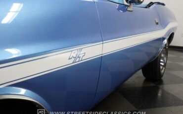 Dodge-Challenger-1970-Blue-Blue-25