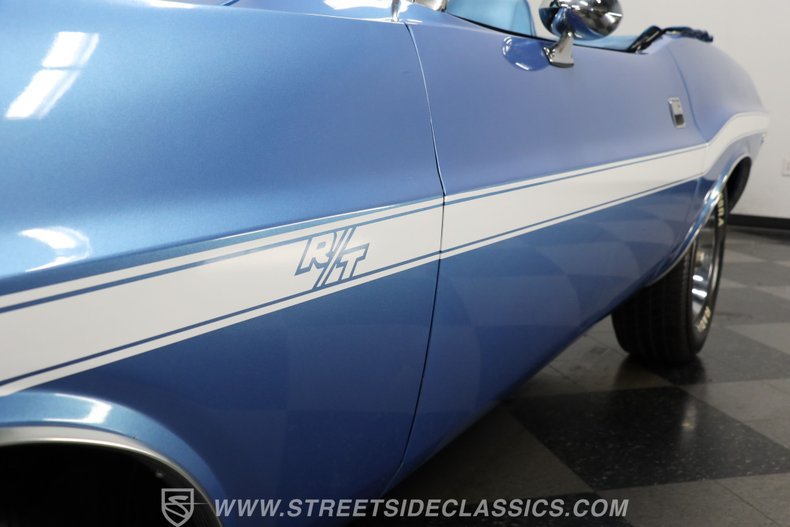 Dodge-Challenger-1970-Blue-Blue-25