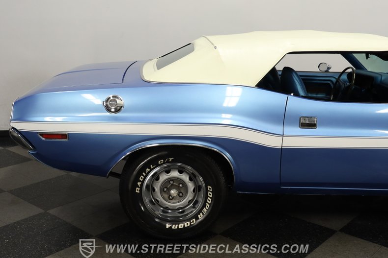 Dodge-Challenger-1970-Blue-Blue-30
