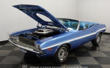 Dodge-Challenger-1970-Blue-Blue-32
