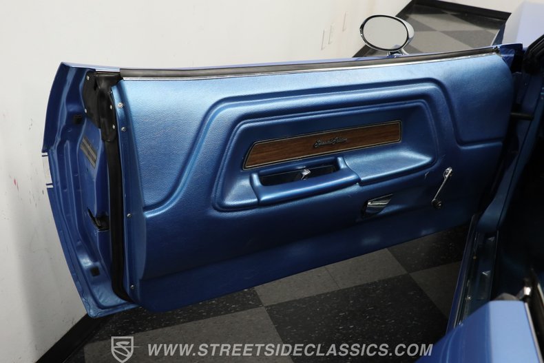 Dodge-Challenger-1970-Blue-Blue-36