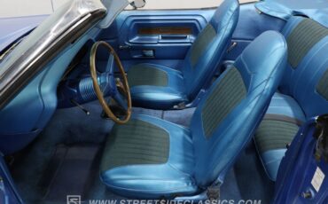 Dodge-Challenger-1970-Blue-Blue-37