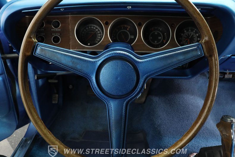 Dodge-Challenger-1970-Blue-Blue-38