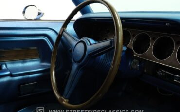 Dodge-Challenger-1970-Blue-Blue-46