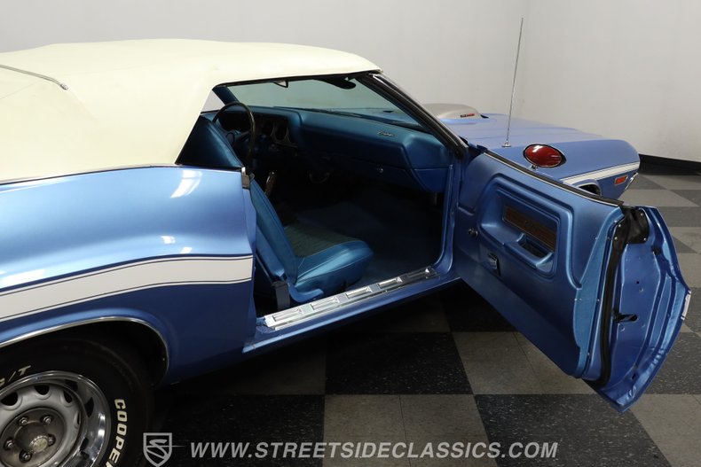 Dodge-Challenger-1970-Blue-Blue-49