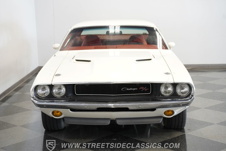 Dodge-Challenger-1970-White-Red-45