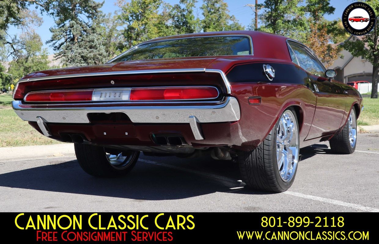 Dodge-Challenger-1971-11