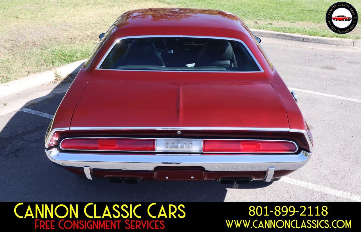 Dodge-Challenger-1971-13