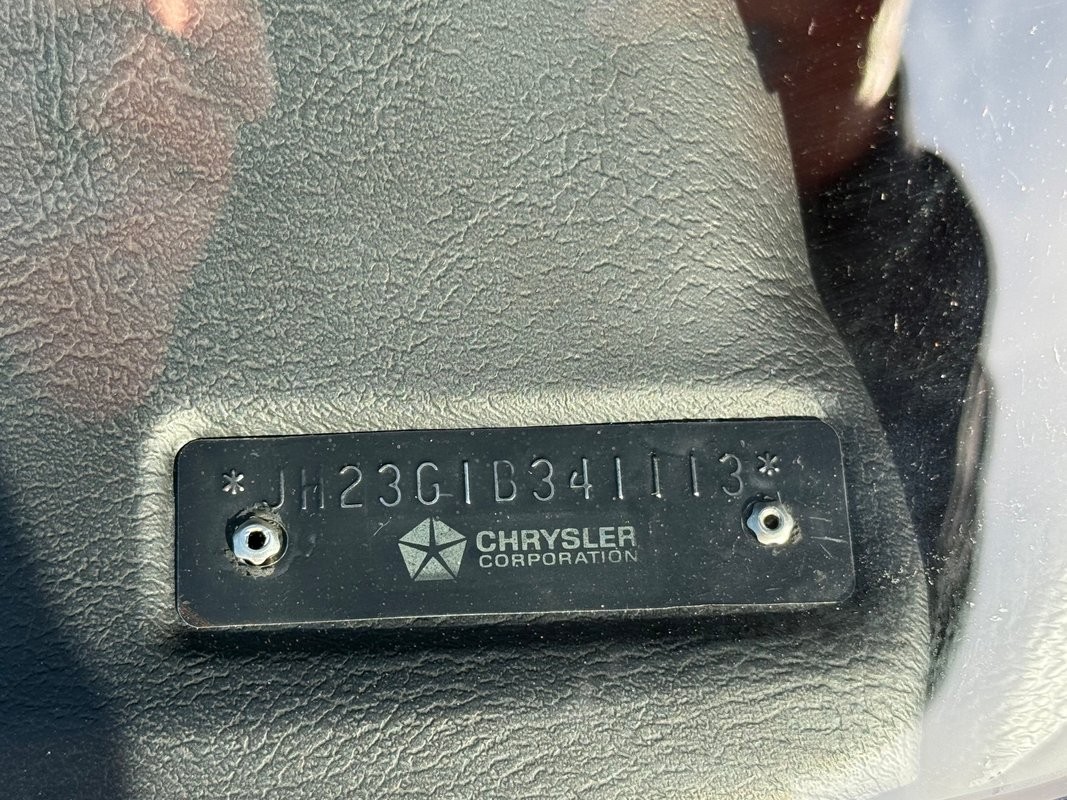 Dodge-Challenger-1971-17