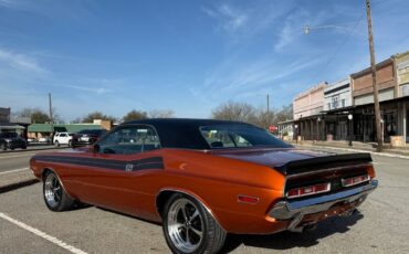 Dodge-Challenger-1971-2