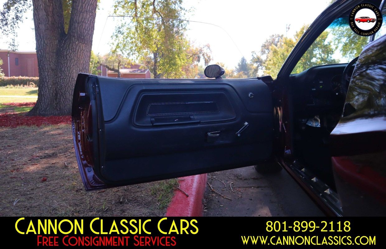 Dodge-Challenger-1971-20