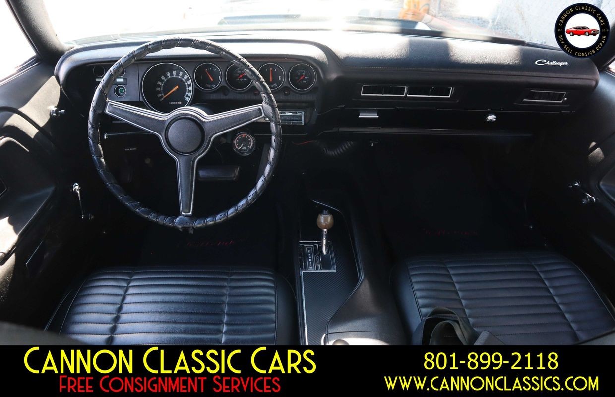 Dodge-Challenger-1971-22