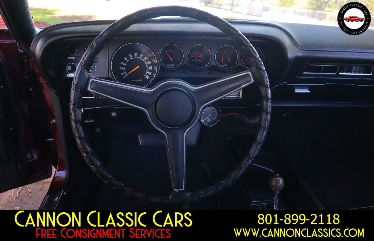 Dodge-Challenger-1971-23