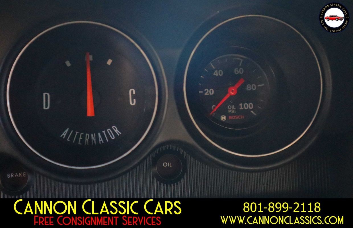 Dodge-Challenger-1971-25