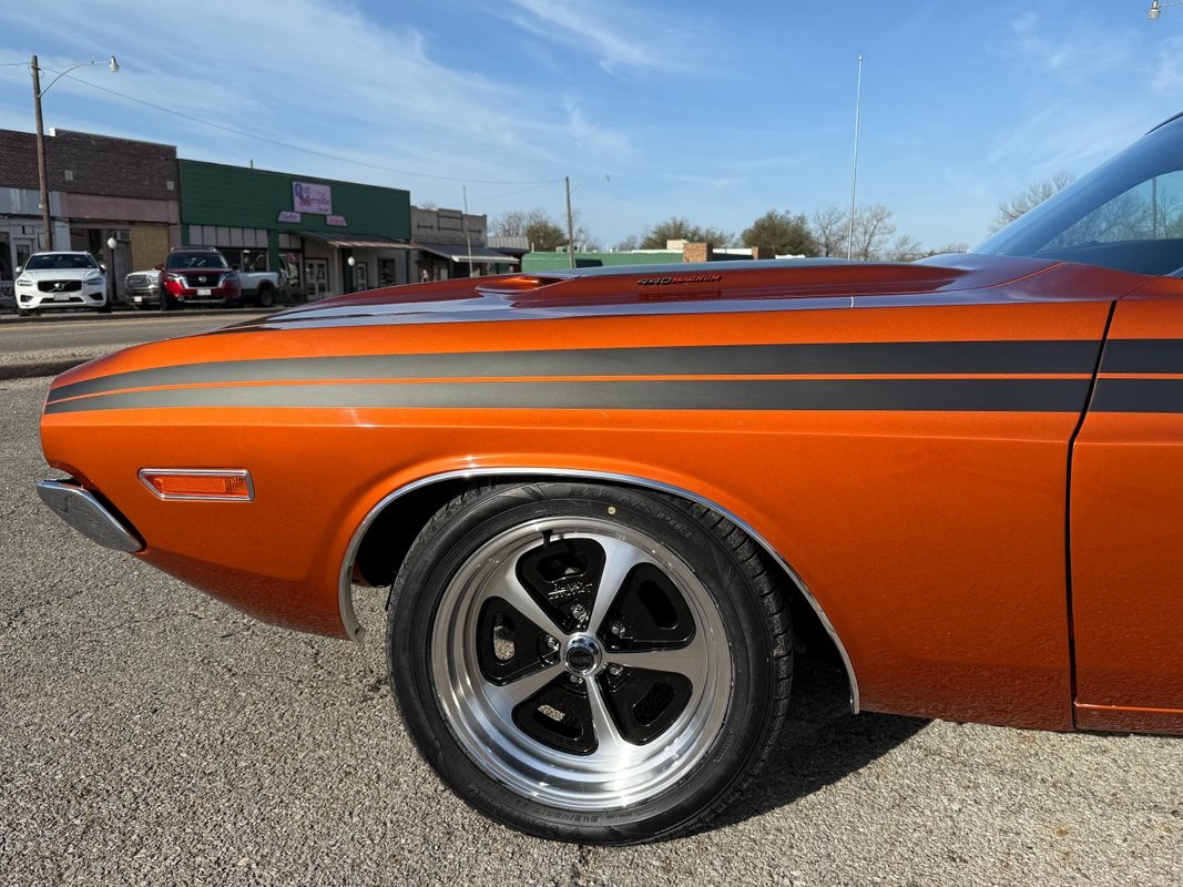 Dodge-Challenger-1971-26