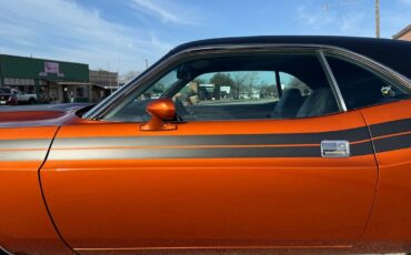 Dodge-Challenger-1971-27