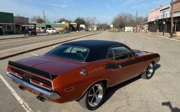 Dodge-Challenger-1971-3