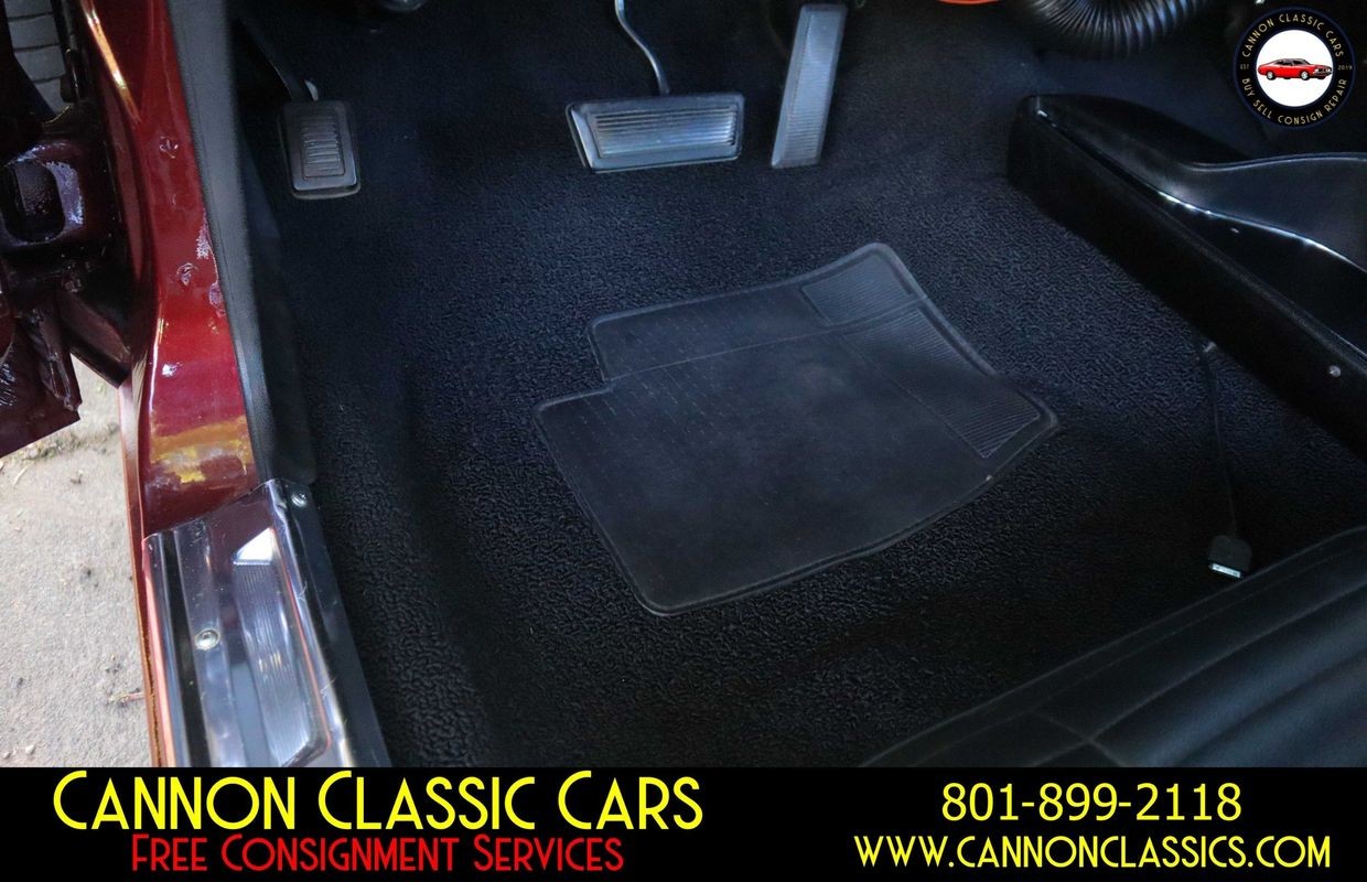 Dodge-Challenger-1971-32