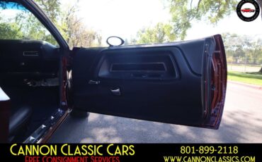 Dodge-Challenger-1971-35