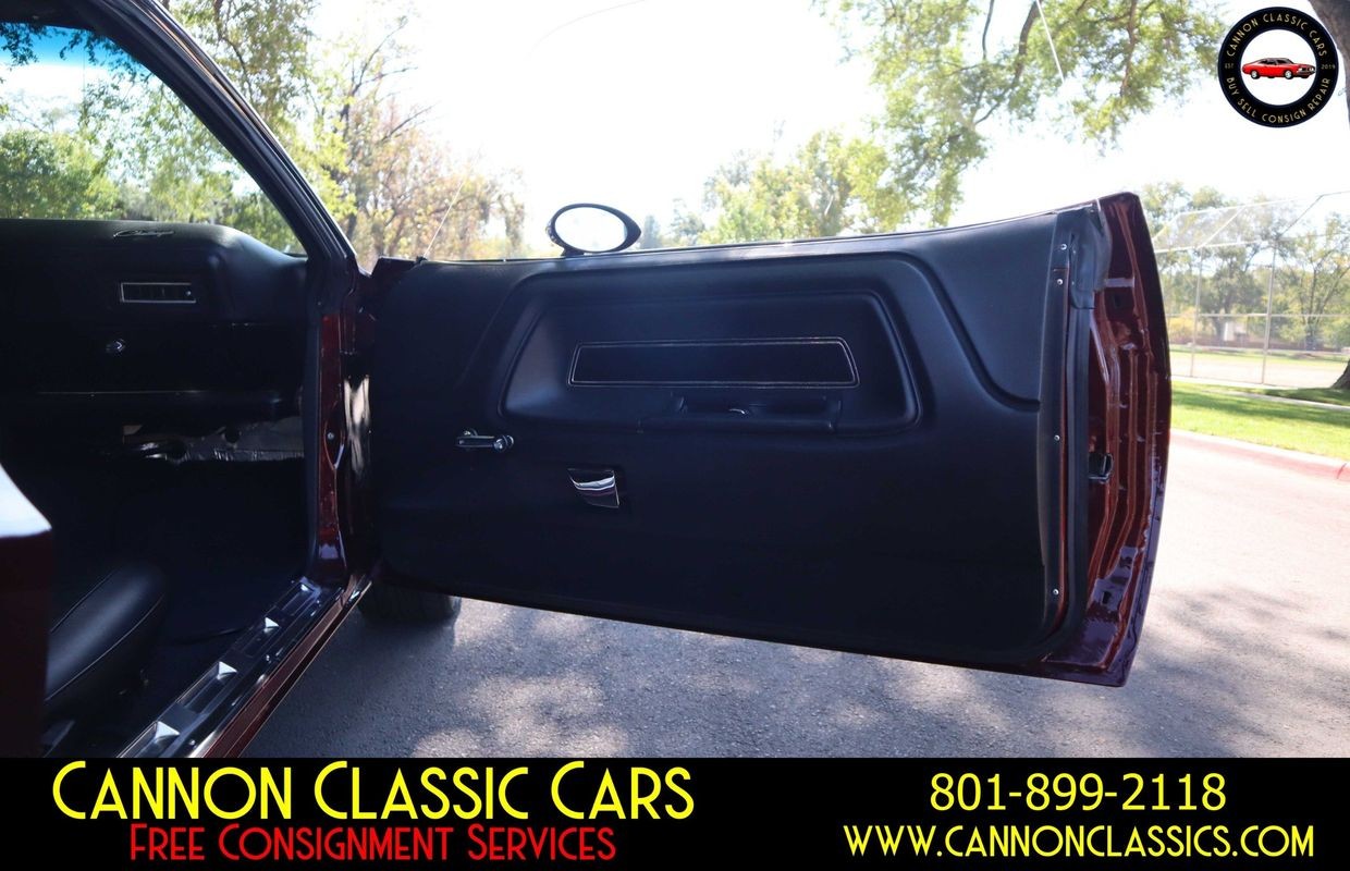 Dodge-Challenger-1971-35