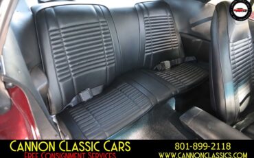 Dodge-Challenger-1971-37