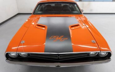 Dodge-Challenger-1971-Coupe-19