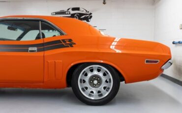 Dodge-Challenger-1971-Coupe-26