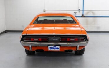 Dodge-Challenger-1971-Coupe-35