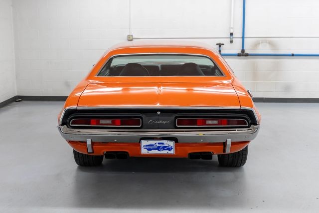 Dodge-Challenger-1971-Coupe-35