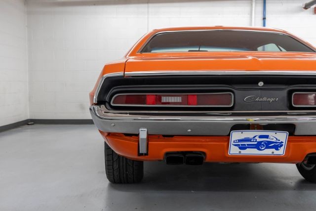 Dodge-Challenger-1971-Coupe-39