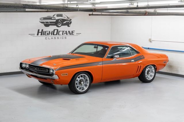 Dodge-Challenger-1971-Coupe-7