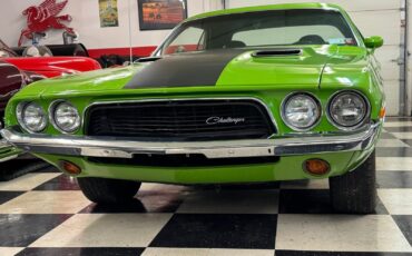 Dodge-Challenger-1973-Coupe-19